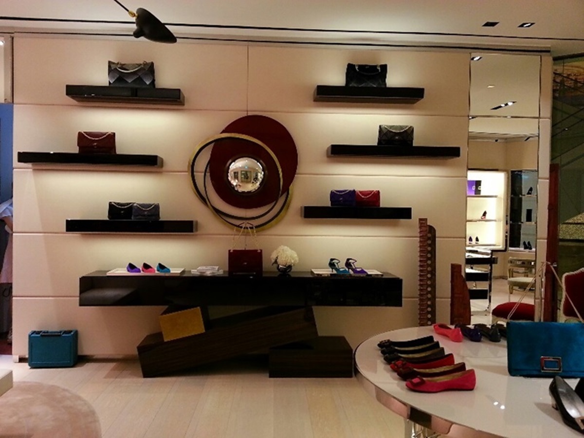 Roger Vivier Takashimaya Shopping Centre