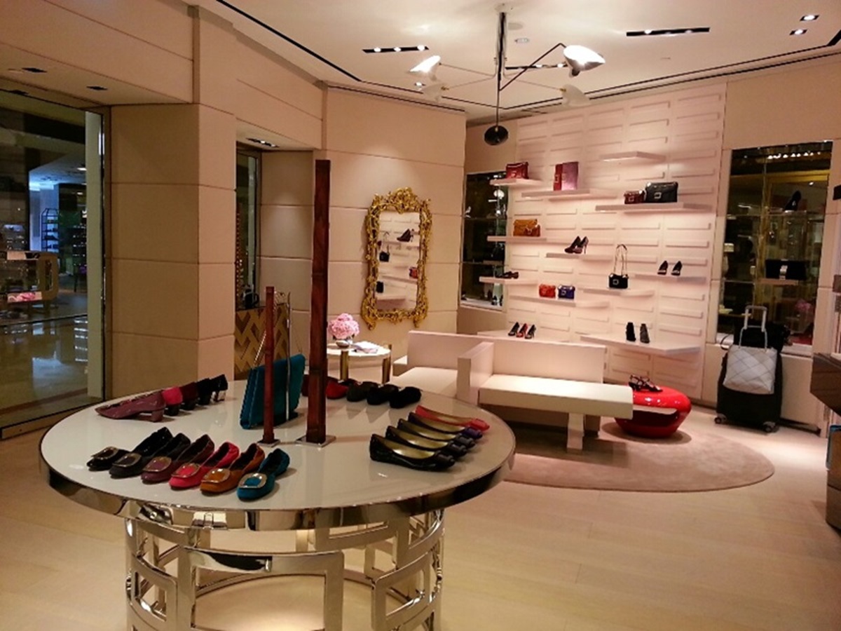 Roger Vivier Takashimaya Shopping Centre
